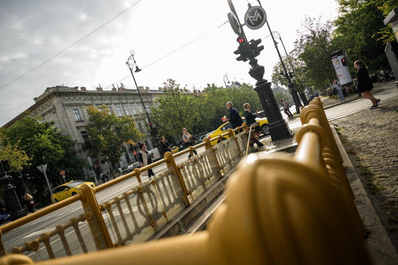 Best Seasons La Famiglia Budapest Eksteriør bilde